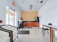 Deluxe Inn & Suites Hotels in Channelview