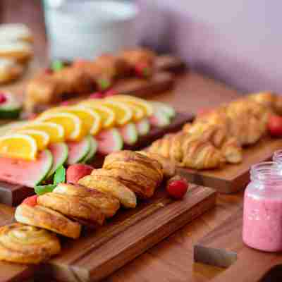 Clayton Hotel & Leisure Club Sligo Dining/Meeting Rooms
