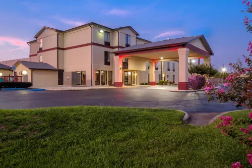Red Roof Inn & Suites Mobile SW - I-10 - Pool