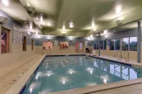 Holiday Inn Express & Suites SAUGERTIES - HUDSON VALLEY by IHG - Pools