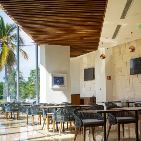 Holiday Inn & Suites PUERTO VALLARTA MARINA & GOLF by IHG