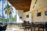 Holiday Inn & Suites PUERTO VALLARTA MARINA & GOLF by IHG - พร้อมอาหารเช้า