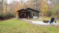 Bears Place by Avantstay Cozy Mountain Cabin in Brevard + Firepit Hotels in Brevard