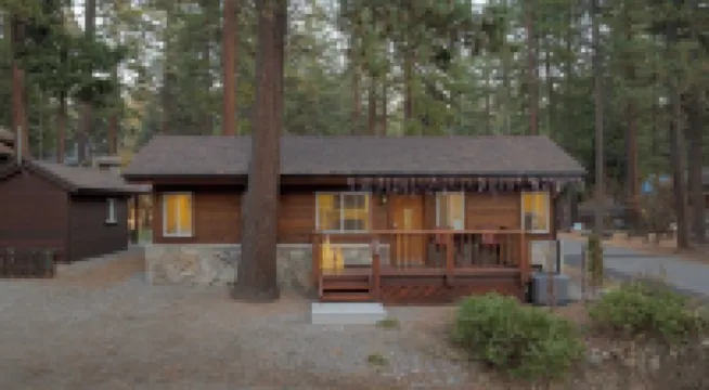 Lake Star by AvantStay Hot Tub Walk to Beach Hotels in Kings Beach