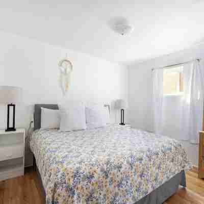 Daisy Casita Rooms