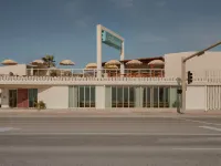 โรงแรมลูซีน โรงแรมใกล้หาด East Beach