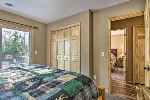Breezy Point Cabin w/ Fire Pit - Walk to Lake - Wifi