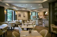 Leonardo Hotel Munich City North - breakfast