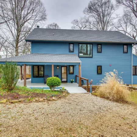 Modern Nellysford Getaway on 40 Private Acres!