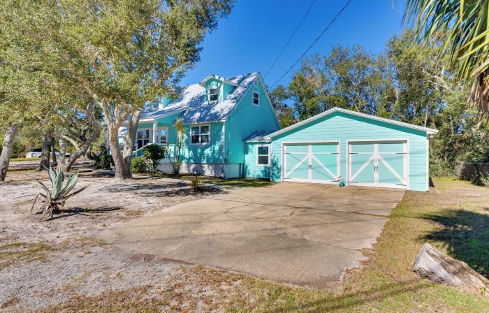 Serene Pensacola Vacation Rental w/ Gas Grill