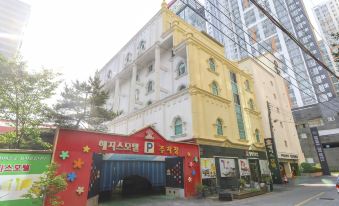 Gwangju Cheomdan Hedges