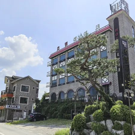 Anseong Lake Hotel