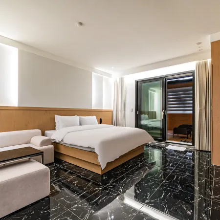 HOTEL THE ART UIWANG