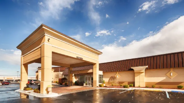 Best Western Plus Bridgeport Inn