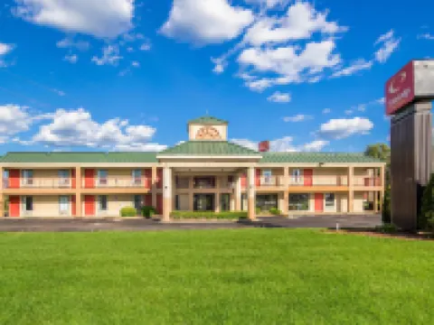 Econo Lodge Inn & Suites Brooks - Louisville South Hotels in Hillview