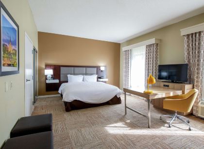 햄프턴 인 앤드 스위트 라파예트