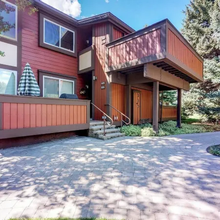 Atelier Allure - 2BD Mountain View + Free Resort Amenities