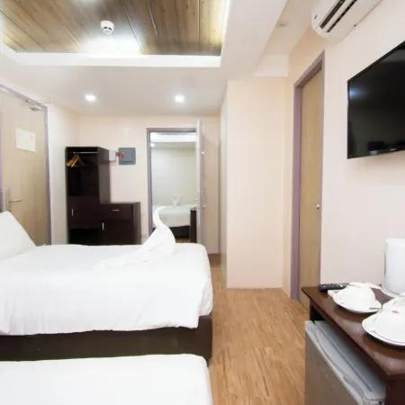 Emerald Island Hotel