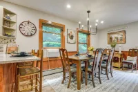 Honey Paws Inn Wilmington Home 6 Mi to Mount Snow - Pet friendly