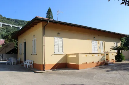 Villa 3 letti 2 docce e Giardino