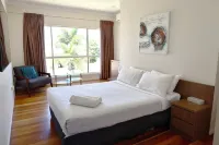 The Australian Hotel Motel