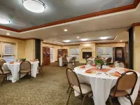 Dry Creek Inn Mod Collection by Sonesta