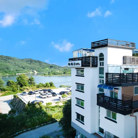 Gapyuong Sae-Nae-Dong Spa Pension Отели рядом с достопримечательностью «Сад Евхавон»