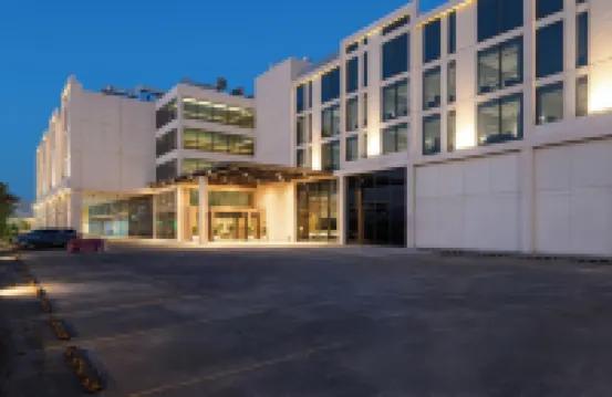 Crowne Plaza AL JUBAIL by IHG Hotels near حديقة الدفي