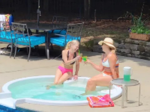 Changes In Latitudes Pool & Apartment Raleigh NC.