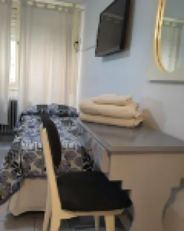 Hotel Crystal Hotel di 