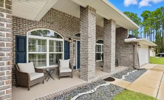 Modern 4BR Retreat Near Beach Heated Pool