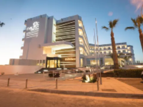 埃弗雷那海灘酒店 布達拉斯酒店