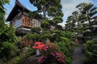 NIPPONIA HOTEL Igaueno Castle Town Отели в г. 