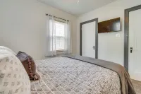 Charming Springfield Home 2 Mi to Downtown