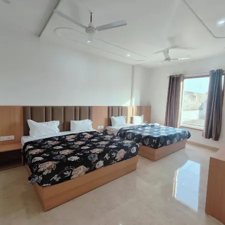 Hotel Pilgrim Near Golden Temple