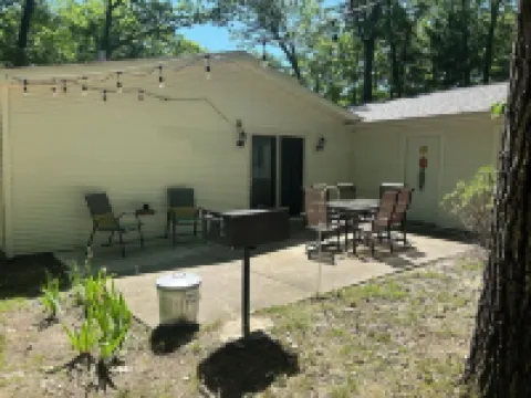 Sloanhouse, Centrally located with Houghton Lake views