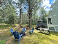 43TV Peaceful Mountain Retreat Fireplace Firepit Large Yard WiFi
