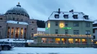 Dom-Hotel - 3-Star