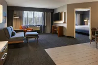 Courtyard Sacramento Midtown Hotels near Funderland