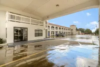 Motel 6 Canton, TX