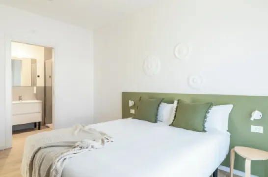 리베레 로마 산 로렌조 피네토 지하철역 주변 호텔