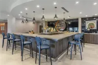 DoubleTree by Hilton Greenville Woodruff Road - bar