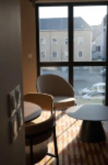 เรซิเดนซ์ ฮาร์วีย์ ชาร์เทรส์ การ์ กาเตดราล