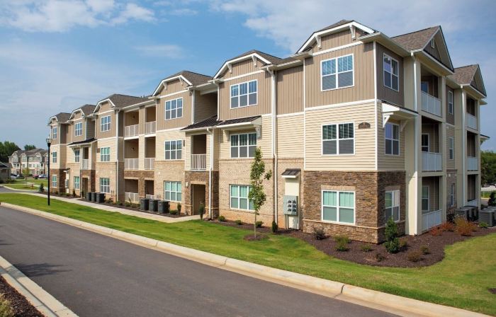 Landing Apartments Greer - Sugar Creek