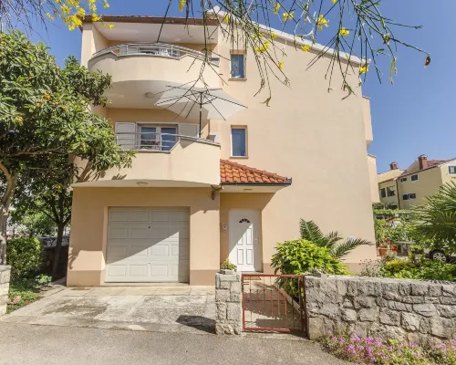 Apartments Bella Vista Hotels in Srima