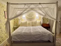 The Oak & Anchor Inn Hotels in Yates County