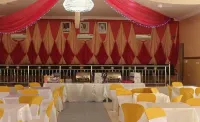 Chartwell Hotel - 2-Star
