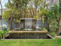 Disandt House by Neighbourgood Hotels near Queens Beach