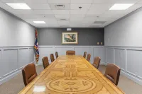 Riverside Hotel & Conference Center - 2-Star