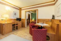G. Hotel des Alpes (Classic since 1912) - breakfast